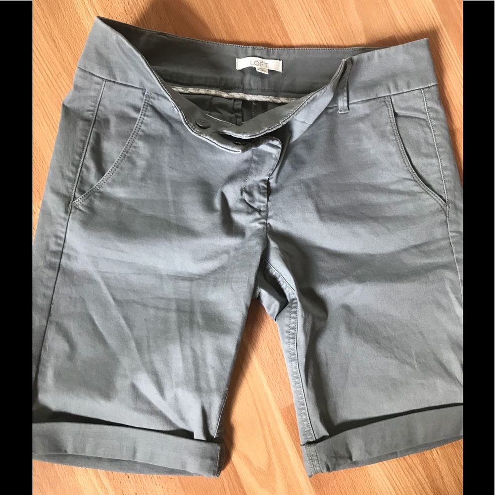 LOFT Bermuda Roll Shorts - gray size 6